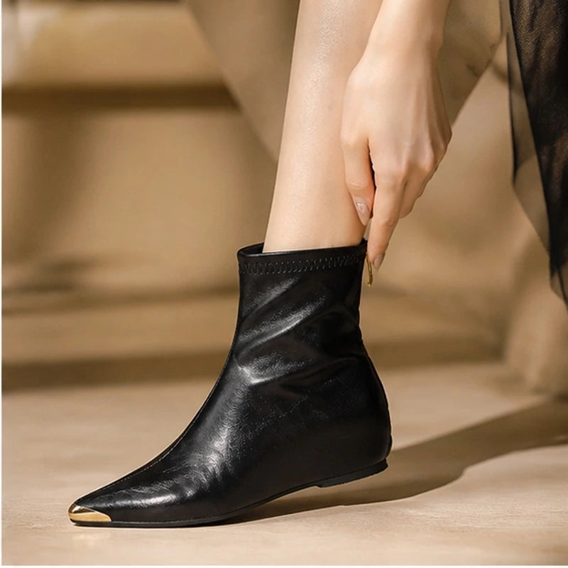 Dolcetta Leather Pointed-Toe Ankle Boots - Black - Women's Footwear > Boots > Ankle Boots - Hendlys - Image 4