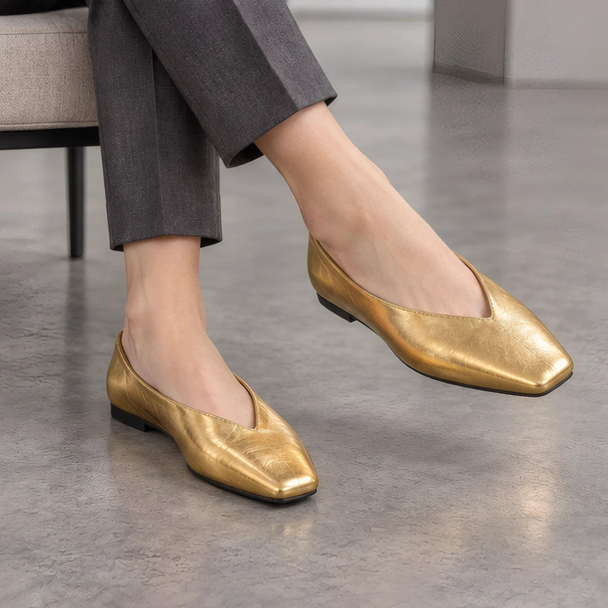 Lucille Women's Metallic Square-Toe Leather Flat Mules - Gold - wap - Hendlys - Image 2