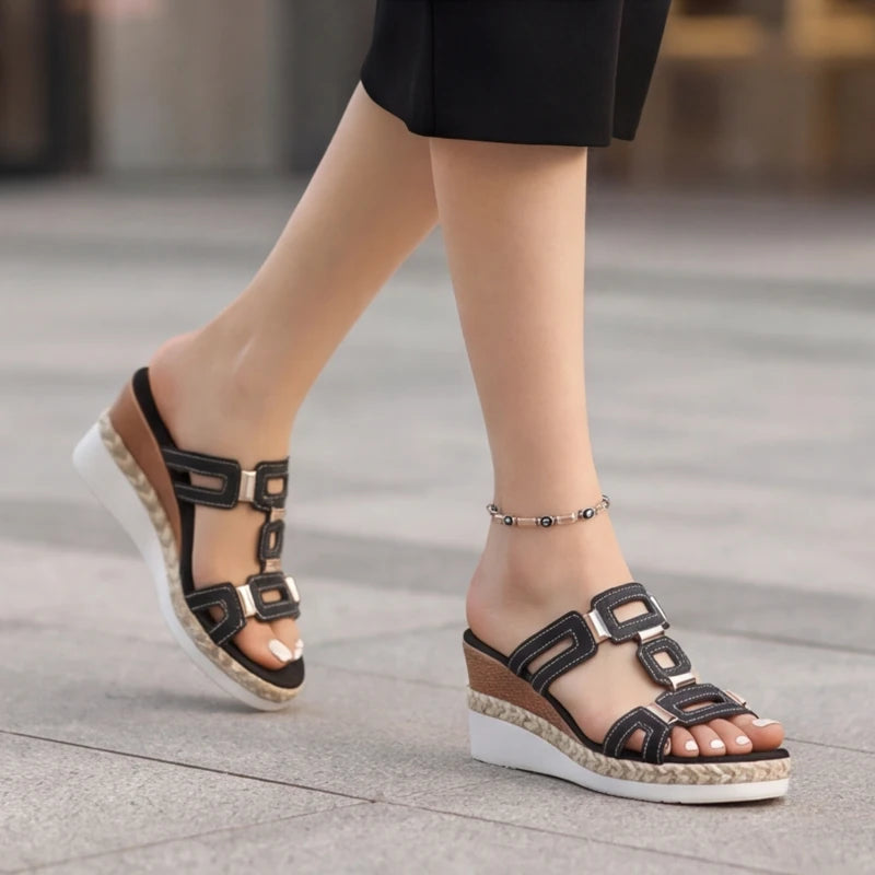 Marnola Chainlink Slides - Black - orthopedic insole - Hendlys - Image 5