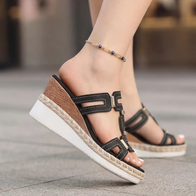 Marnola Chainlink Slides - Black - buckle sandals - Hendlys - Image 7