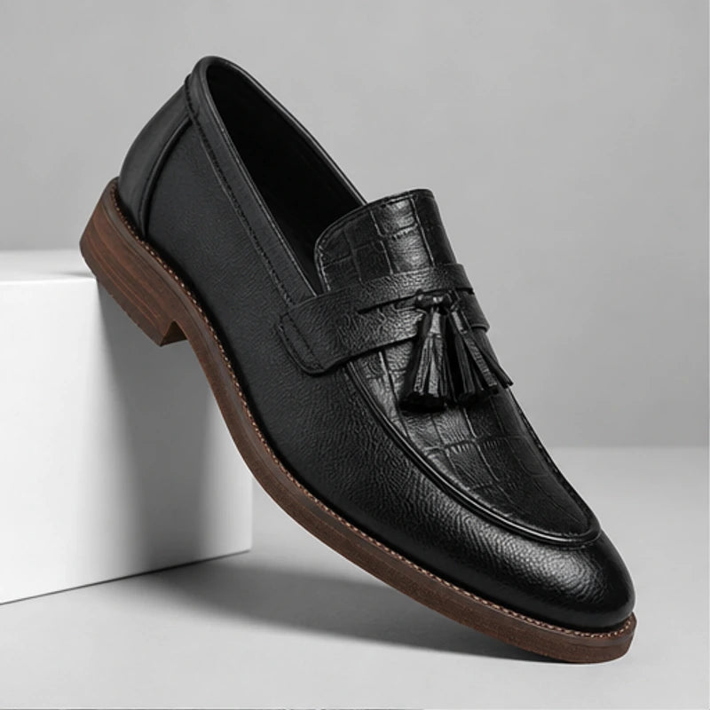 Arno Leather Tassel Loafer - Black - Loafers - Hendlys - Image 1