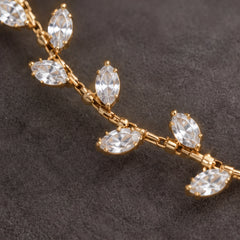 Bellisse Crystal Vine Handpiece - Gold - female - Hendlys - Image 3