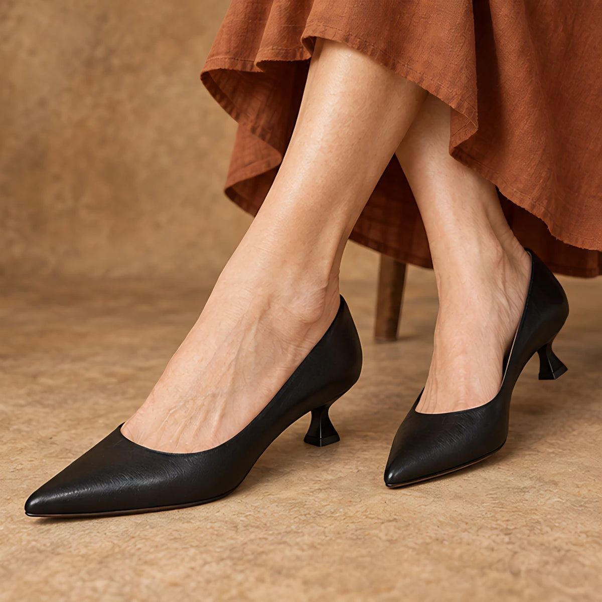 Isabeau Women's Orthopedic Pointed-Toe Pumps - Black - female - Hendlys - Image 4