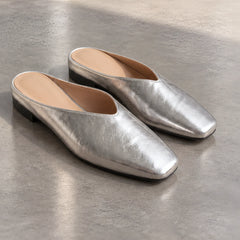 Lucille Women's Metallic Square-Toe Leather Flat Mules - Silver - wapfoot - Hendlys - Image 3