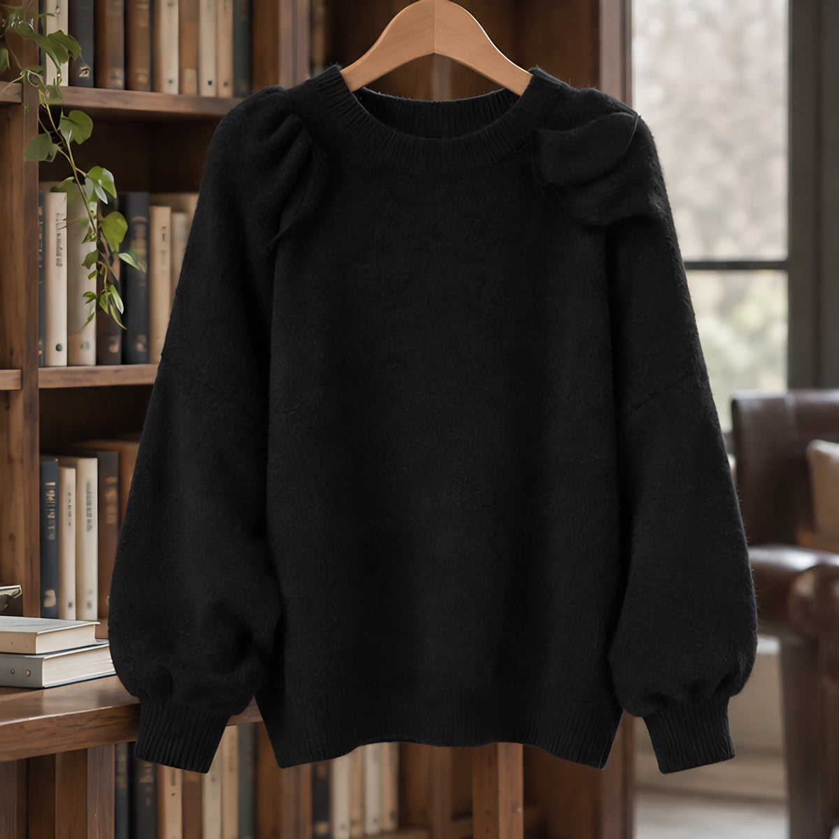 Tova Women's Oversized Crew Neck Sweater - Black - female - Hendlys - Image 3