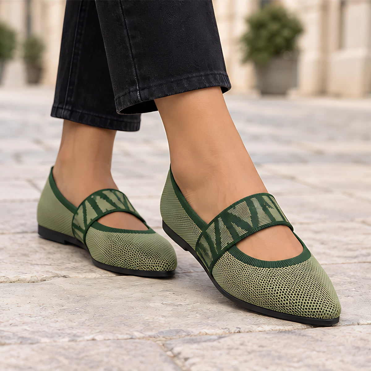 Valenne Women's Elastic-Strap Mary Jane Flats - Green - Shoes - Hendlys - Image 2